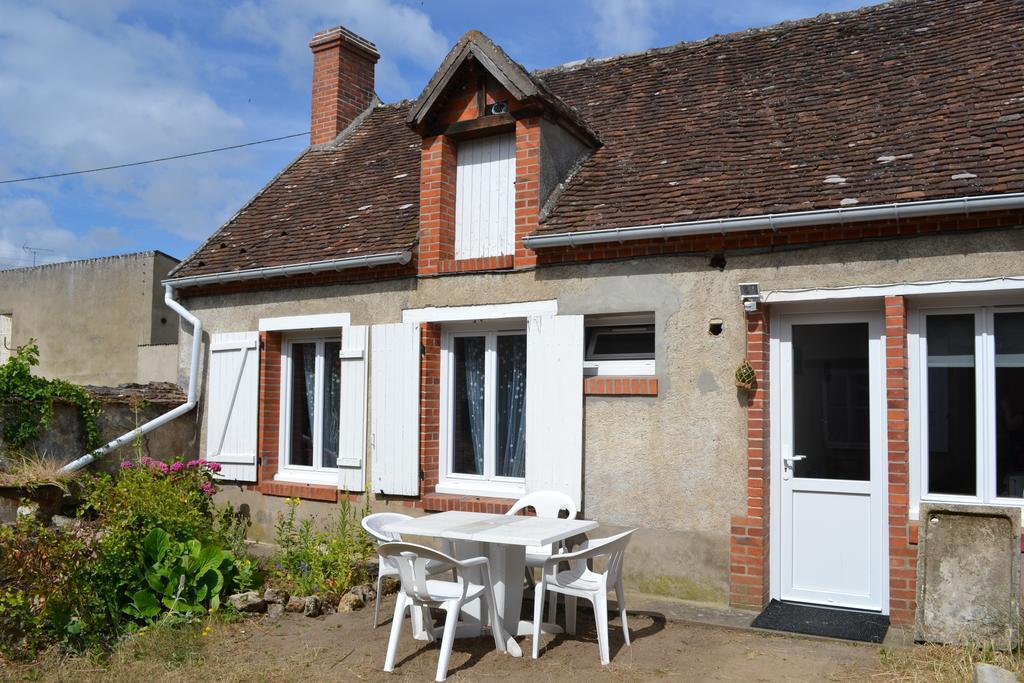 Gite Du Port Châteauneuf-sur-Loire Екстериор снимка