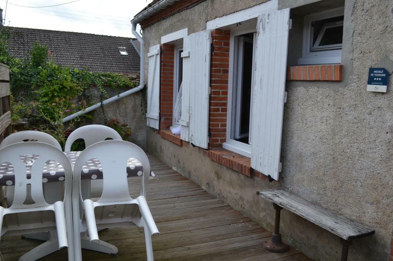 Gite Du Port Châteauneuf-sur-Loire Екстериор снимка